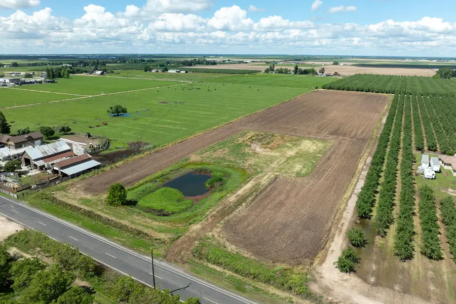 26149 Edwards Avenue, Escalon, CA 95320 - #3