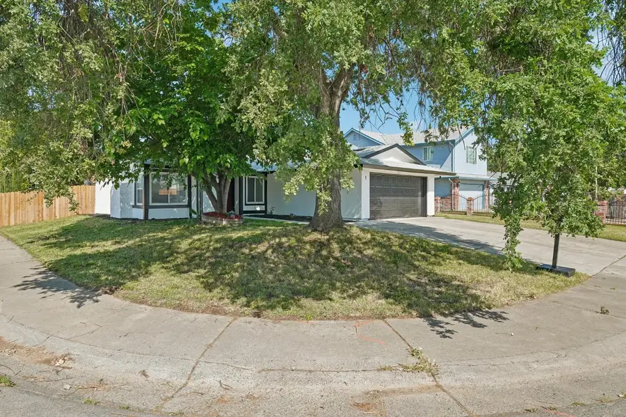 1 Spike Court, Sacramento, CA 95823 - #2