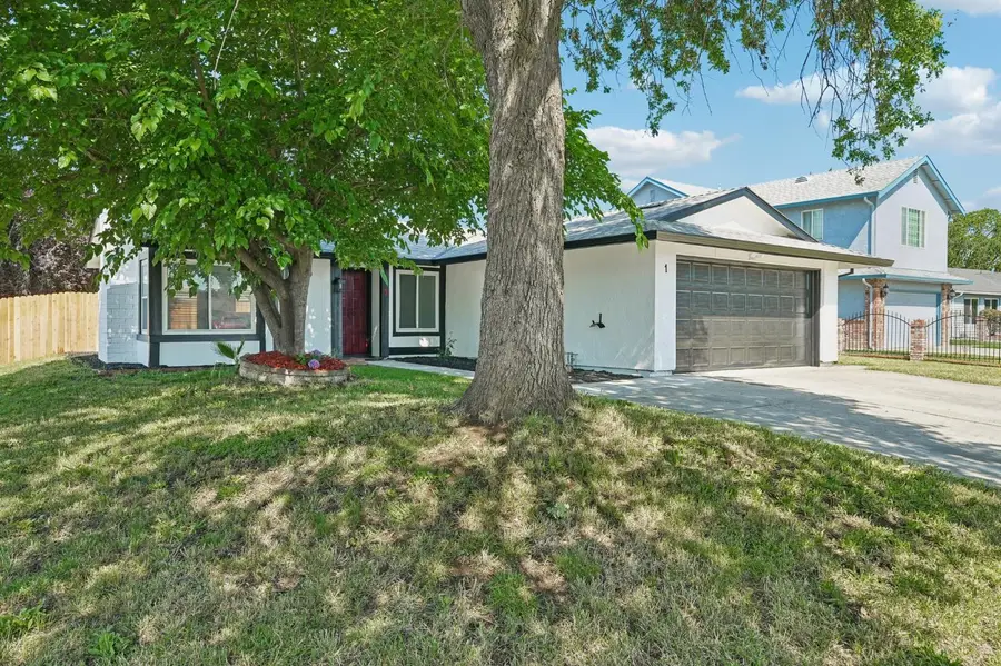 1 Spike Court, Sacramento, CA 95823 - #3
