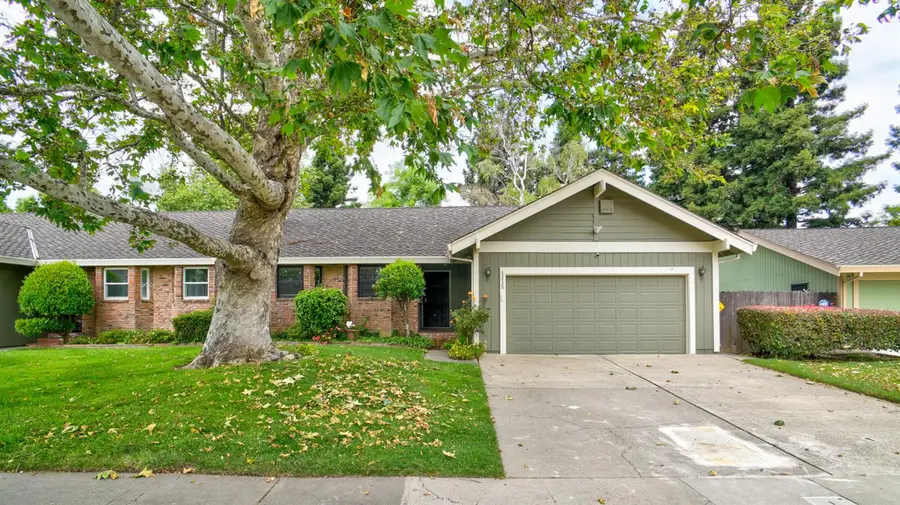 1215 Spruce Tree Circle, Sacramento, CA 95831 - #3