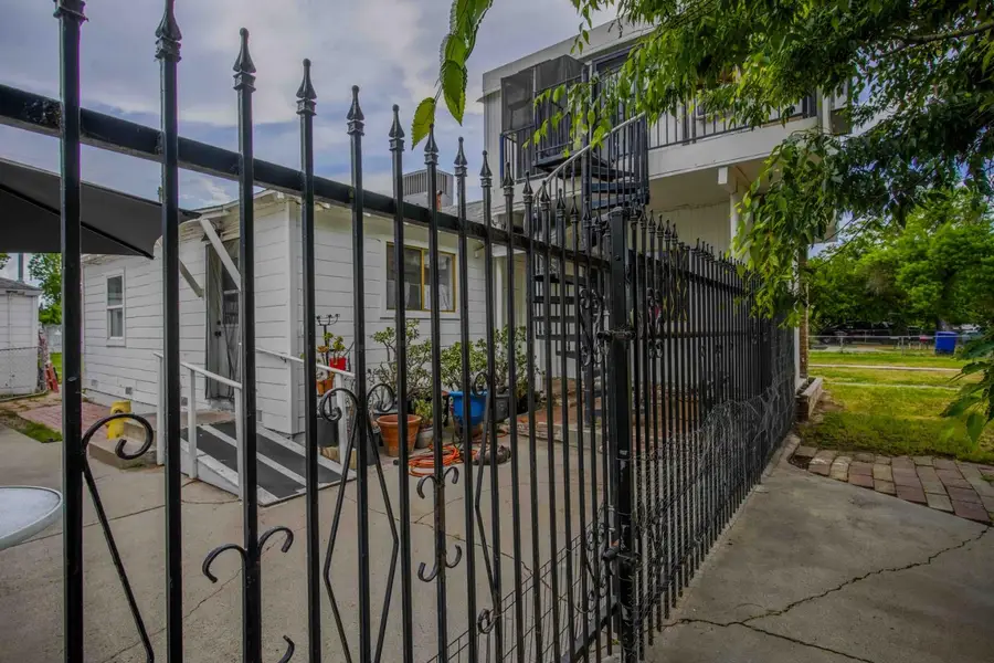 417 Maple Street, Modesto, CA 95351 - #3