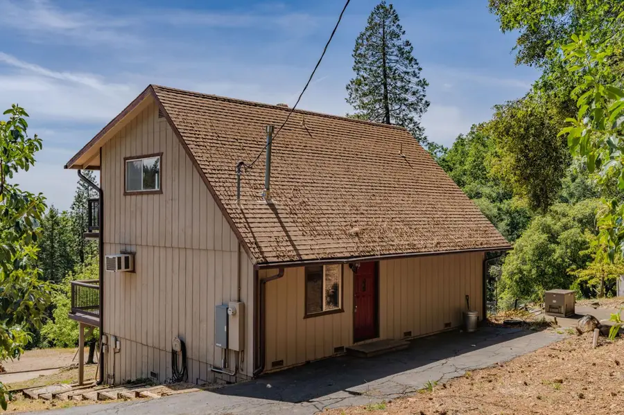 16001 Cedar Heights Dr. N, Pioneer, CA 95666 - #3