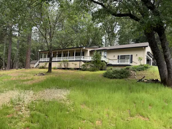 2960 Escondito Circle, Camino, CA 95709