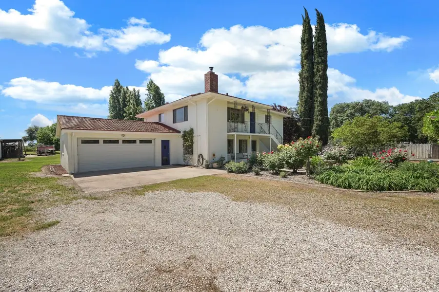 10450 Walnut Grove Road, Thornton, CA 95686 - #3