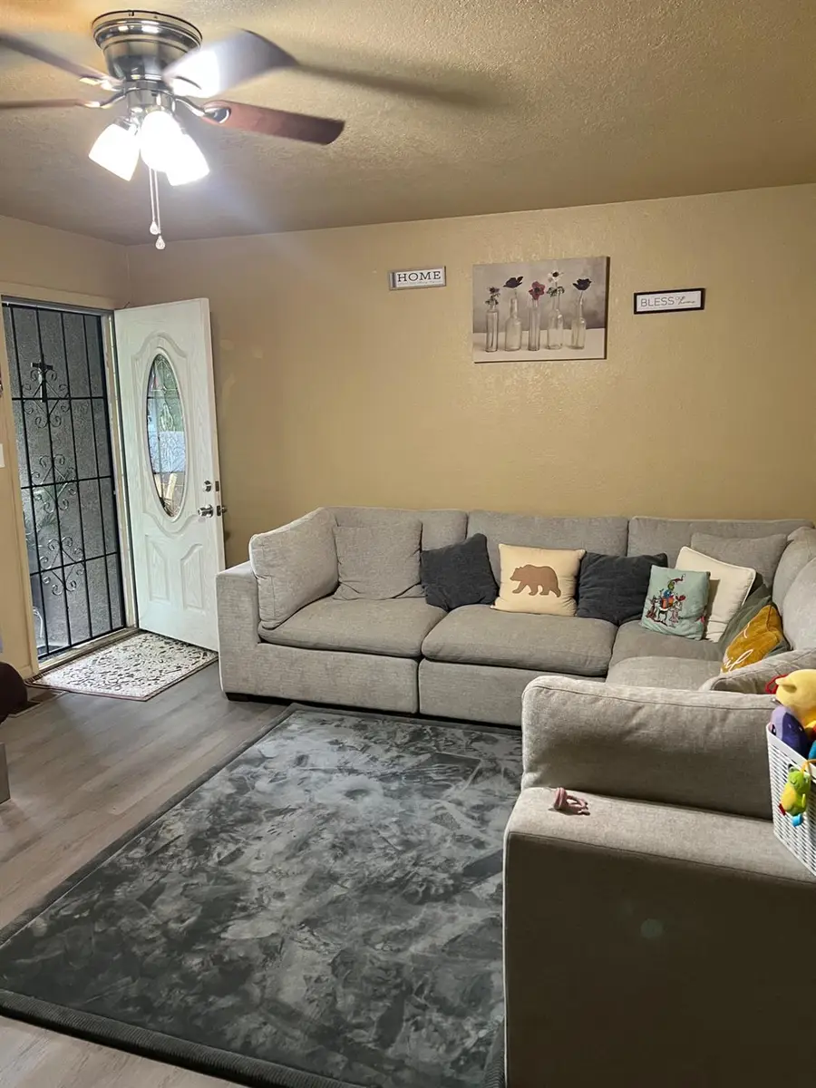 1507 S Sacramento Street, Lodi, CA 95240 - #2