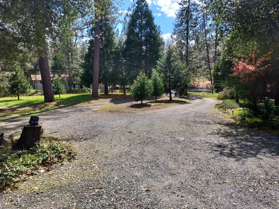 19390 Ferretti Road, Groveland, CA 95321 - #2