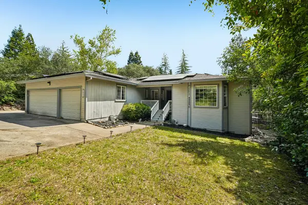 3611 Cambridge Road, Cameron Park, CA 95682