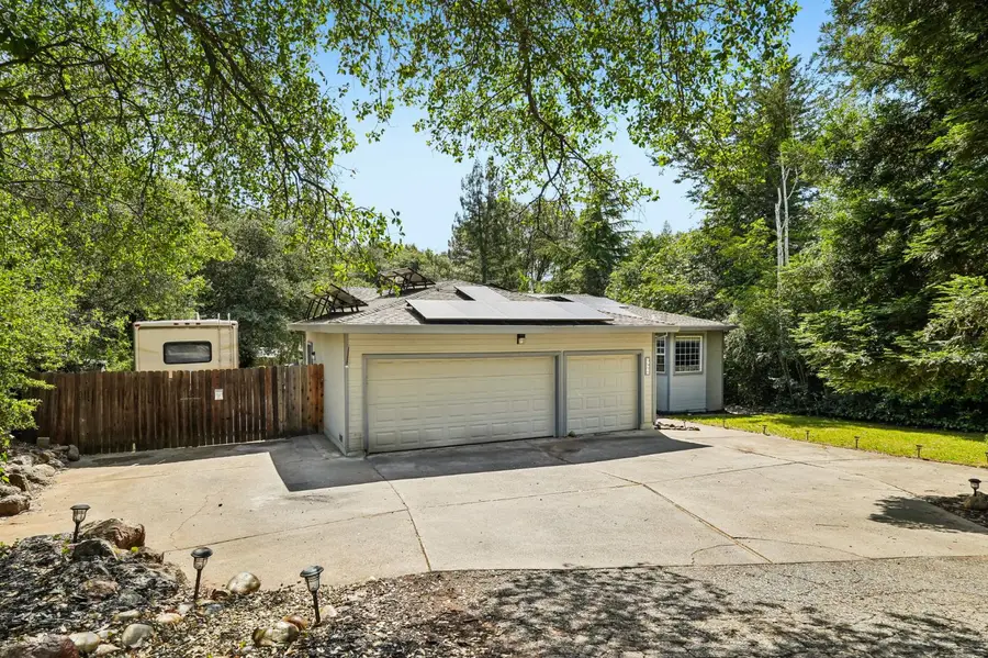 3611 Cambridge Road, Cameron Park, CA 95682 - #2