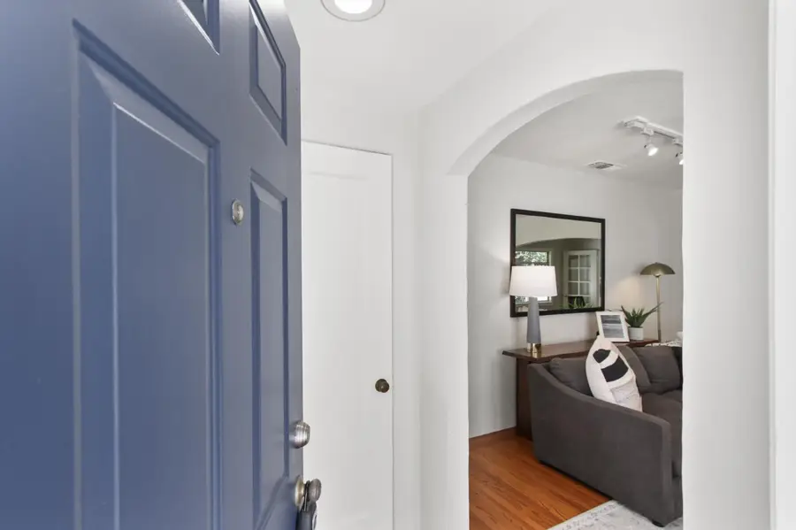 2728 Harkness Street, Sacramento, CA 95818 - #3