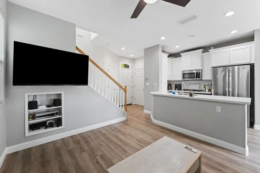 5730 Amnest Way, Sacramento, CA 95835 - #3