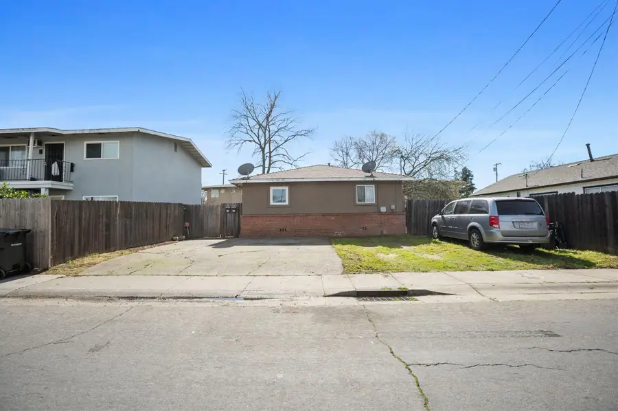 694 Eleanor Avenue, Sacramento, CA 95815 - #2