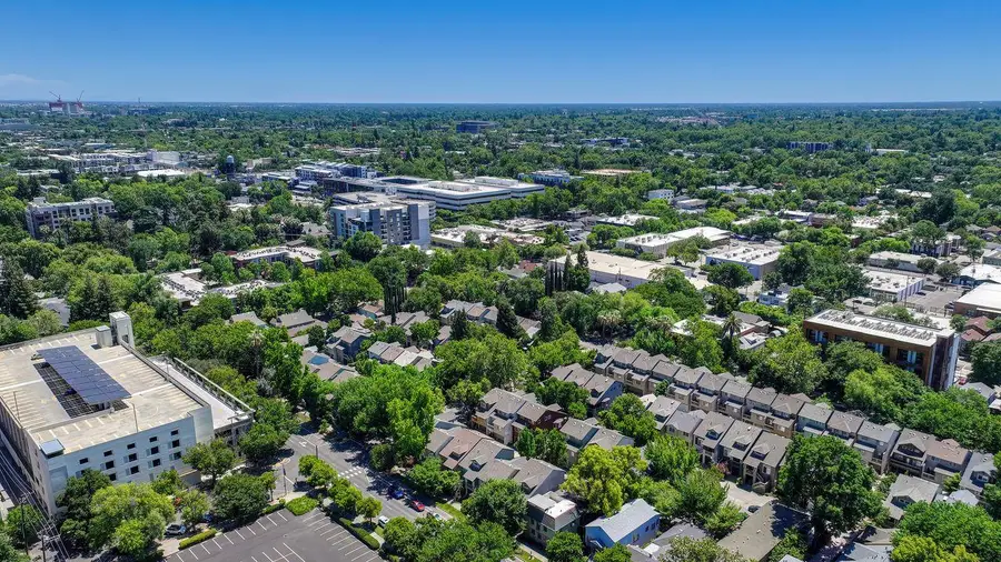 1229 P Street, Sacramento, CA 95814 - #2