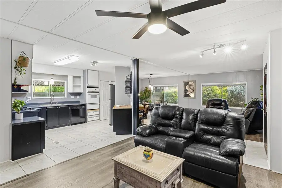 16 Carrie Ann Lane, Penn Valley, CA 95946 - #3