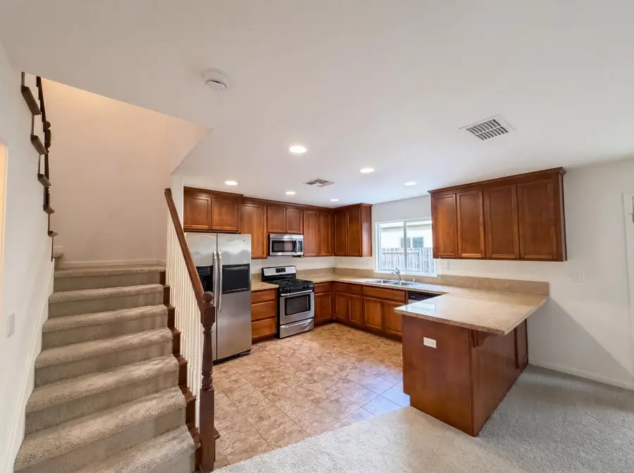 251 Sugnet Way, Sacramento, CA 95838 - #2