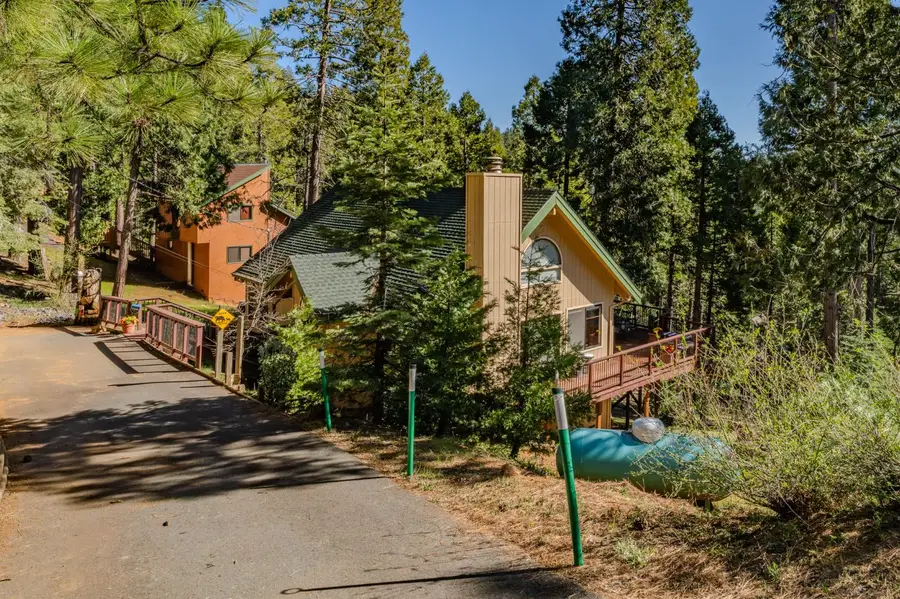 1206 Greensboro Way, Arnold, CA 95223 - #2