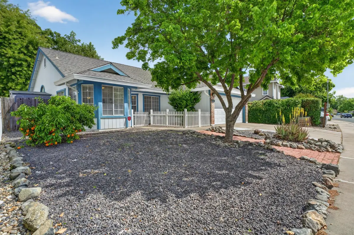 5609 Laguna Quail Way, Elk Grove, CA 95758 - #1