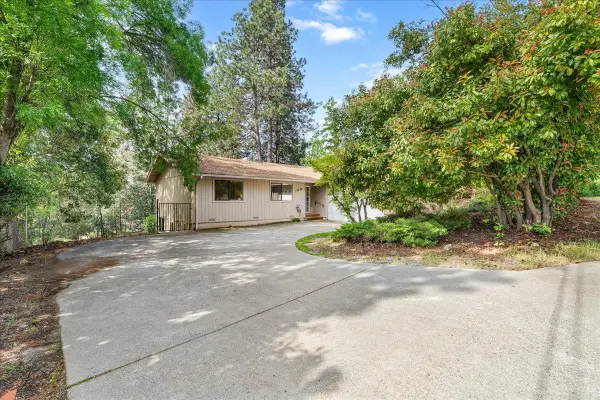 11233 Hackett Court, Grass Valley, CA 95949