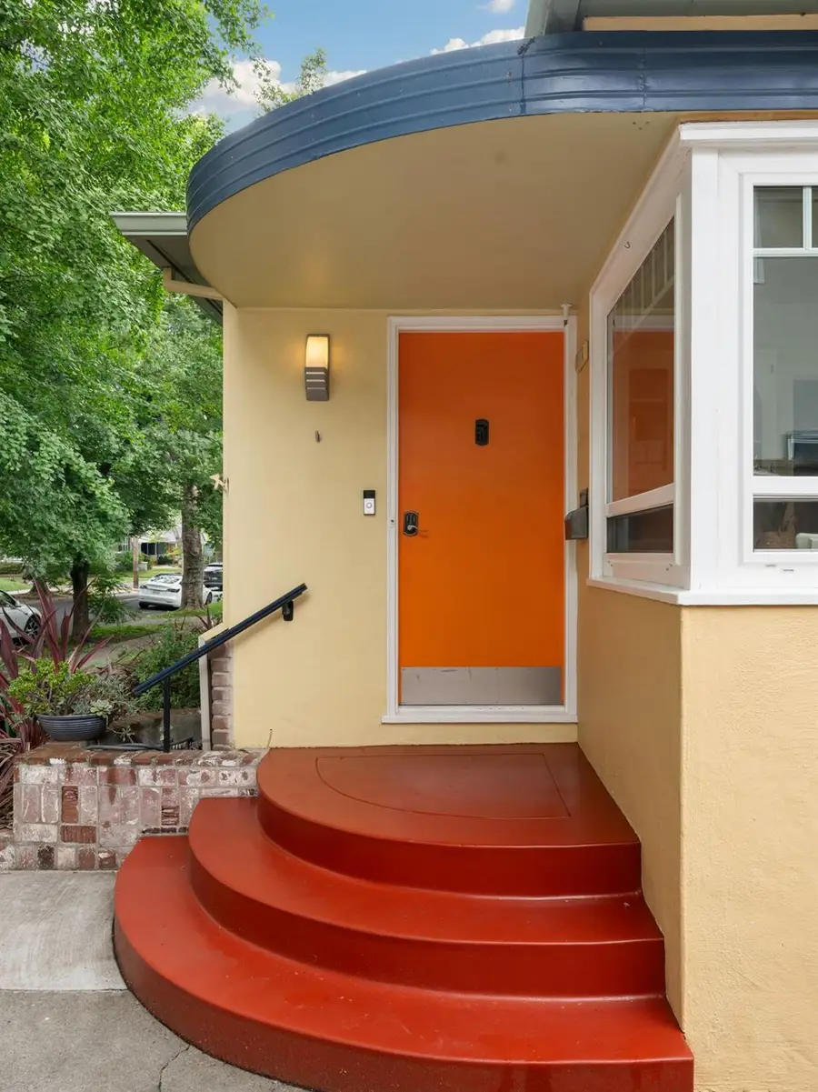 1925 4th Avenue, Sacramento, CA 95818 - #3