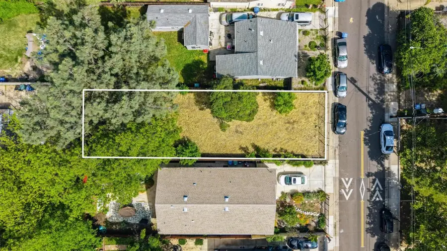 4046 43rd Street, Sacramento, CA 95820 - #3