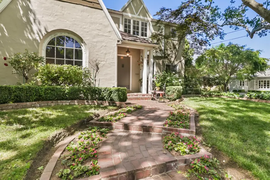 300 Santa Ynez Way, Sacramento, CA 95816 - #3