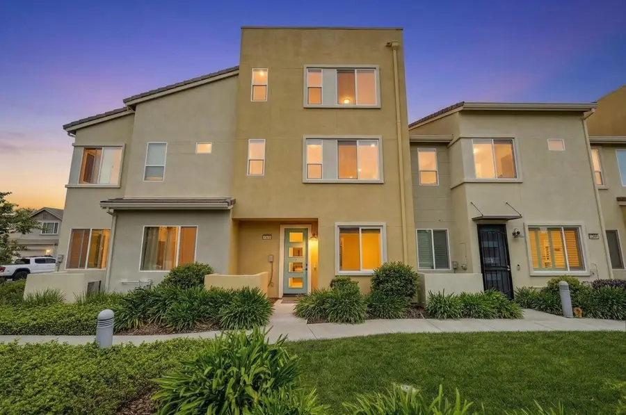 3818 E Commerce Way, Sacramento, CA 95834 - #2