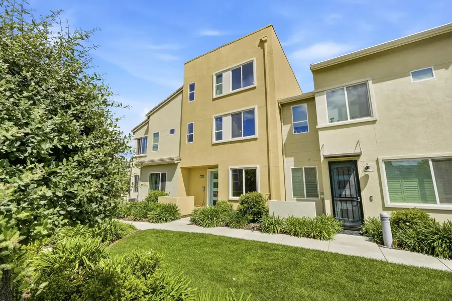 3818 E Commerce Way, Sacramento, CA 95834 - #3