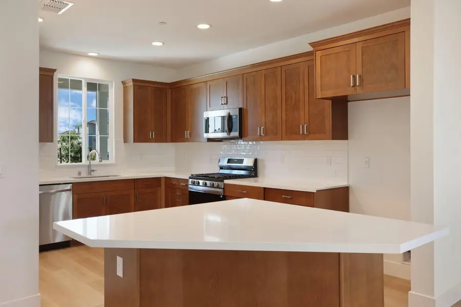 3265 Rugnao Way, Manteca, CA 95337 - #3