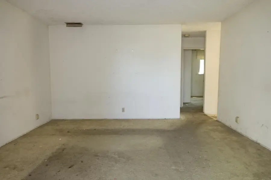 9325 Henley Way, Sacramento, CA 95826 - #3