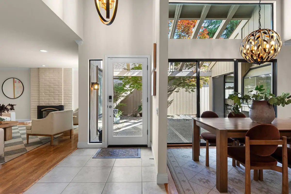 703 Dunbarton Circle, Sacramento, CA 95825 - #1