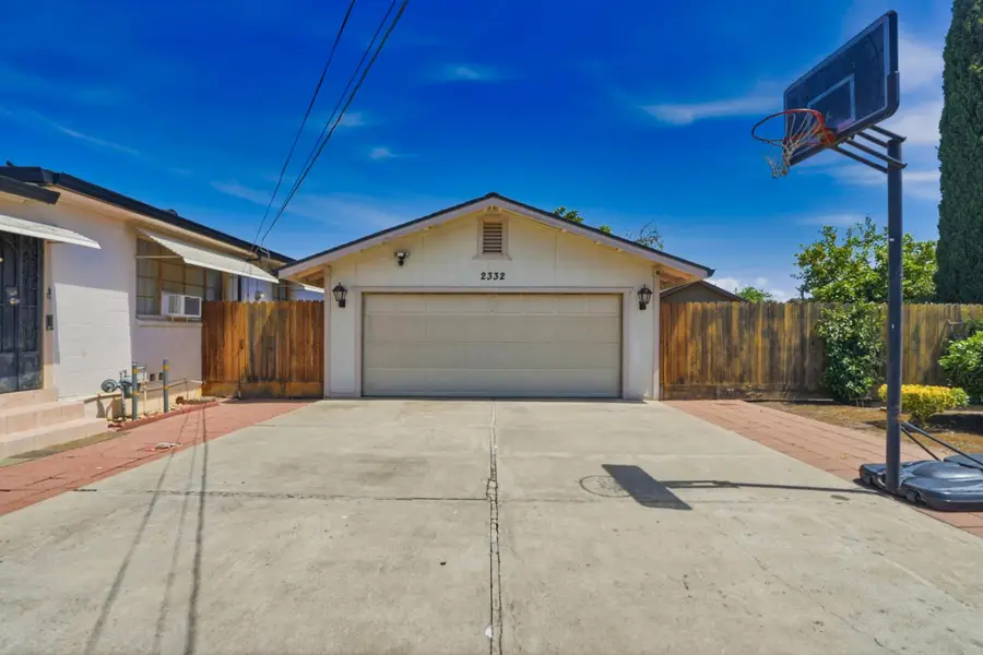 2332 S Madison Street, Stockton, CA 95206 - #2