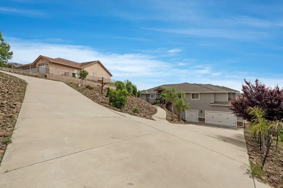 1111 Paradise Peak Road, Valley Springs, CA 95252 - #3