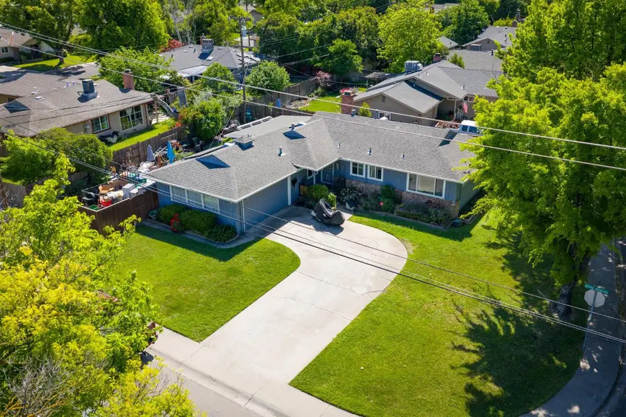 6505 N Alexandria Place, Stockton, CA 95207 - #3