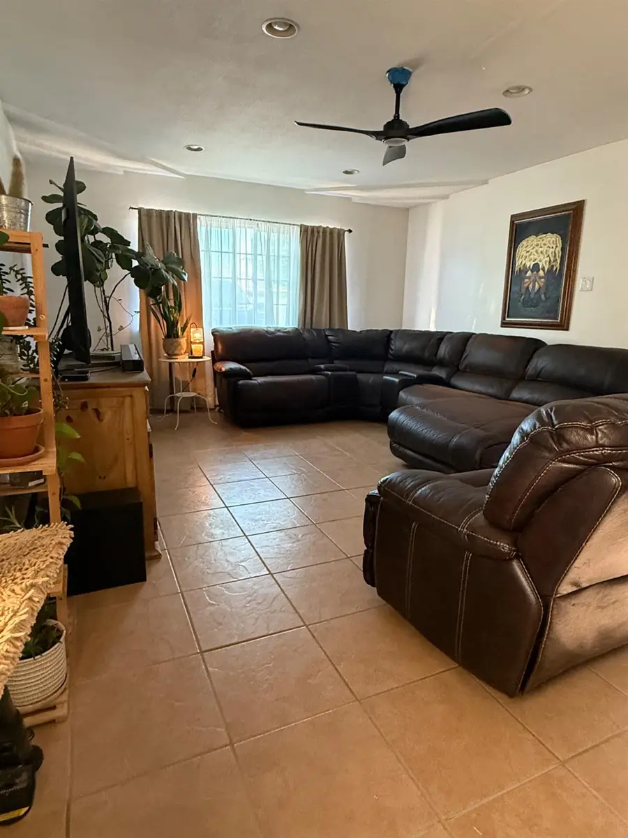 1408 Youngs Ave, Sacramento, CA 95838 - #3