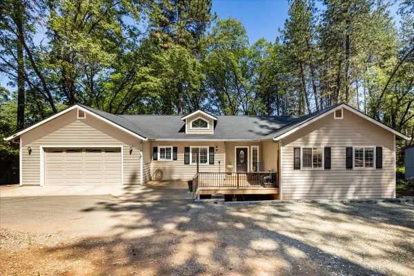 17704 Alexandra Way, Grass Valley, CA 95949