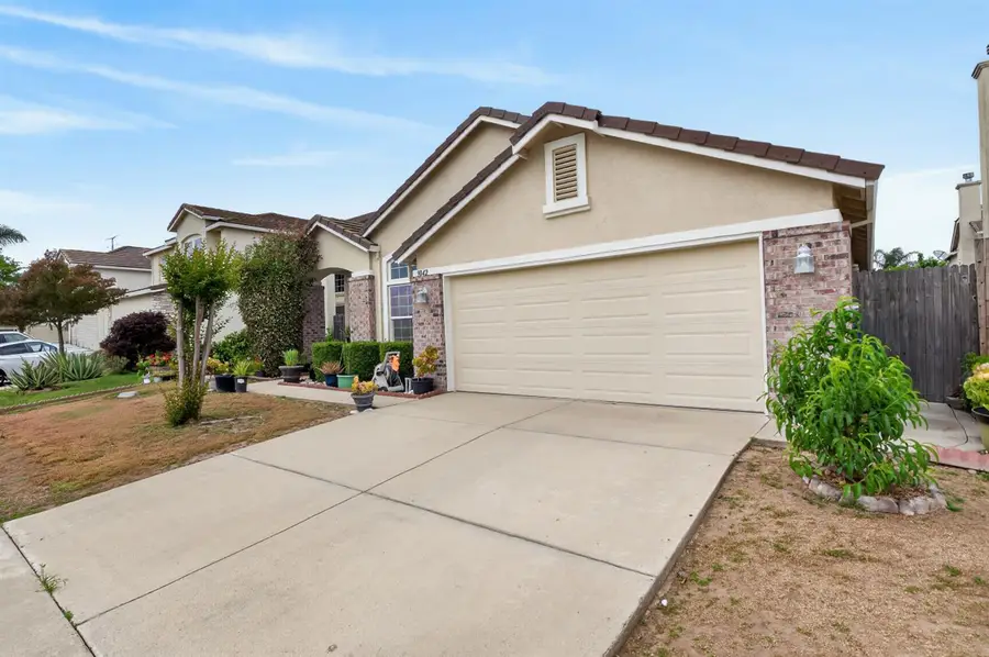 9042 Warmsprings Street, Elk Grove, CA 95758 - #2