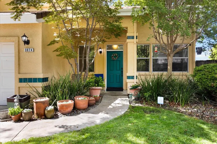 3074 Carousel Circle, Stockton, CA 95219 - #3