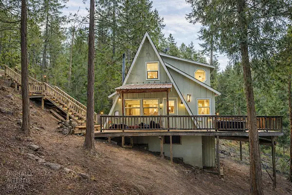 29705 Mariposa Drive, Cold Springs, CA 95335