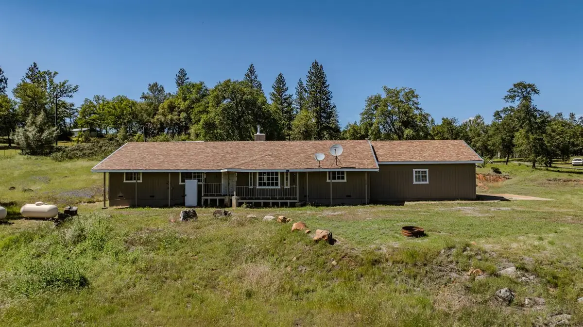 5039 Old Emigranttrail East, Mountain Ranch, CA 95246 - #1