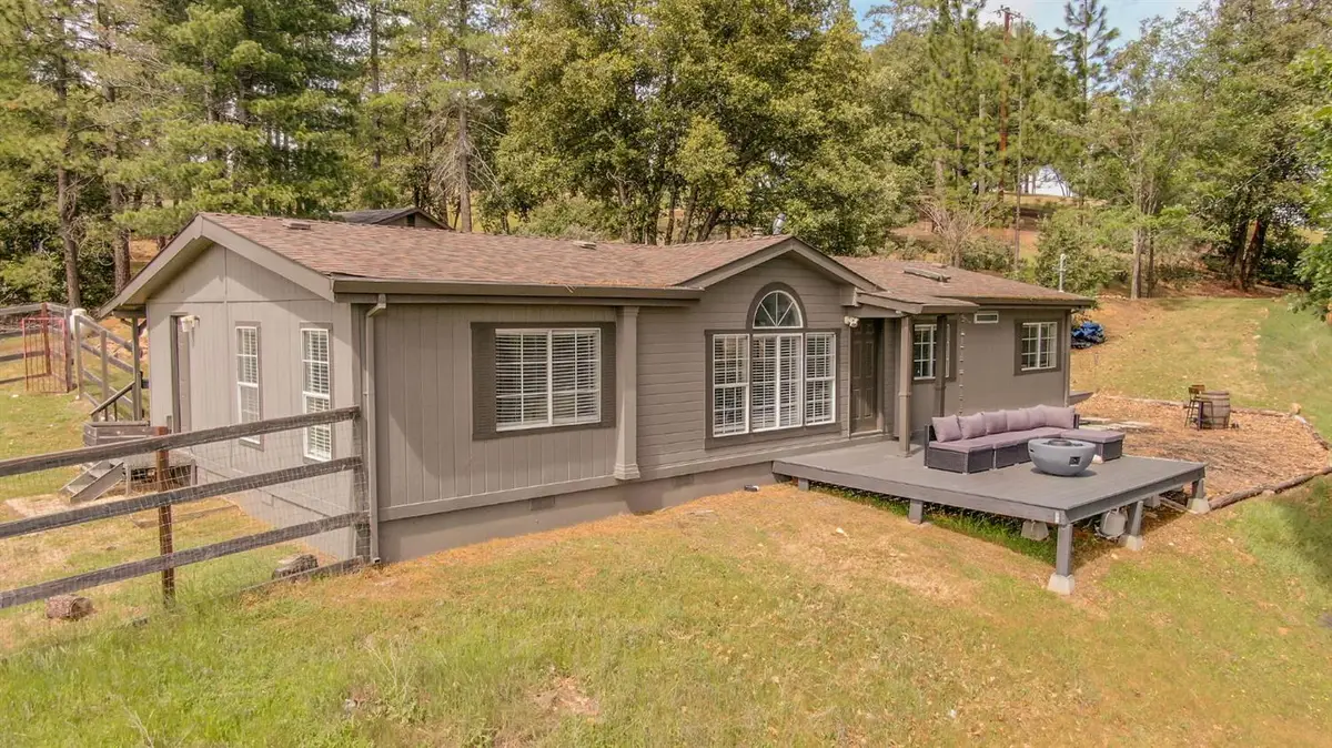 5695 Old Emigrant Trail, Mountain Ranch, CA 95246 - #1