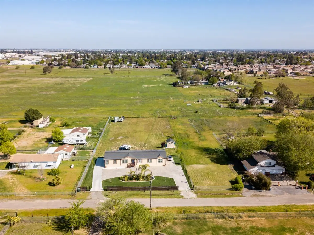 8617 Carlisle Avenue, Sacramento, CA 95828 - #1