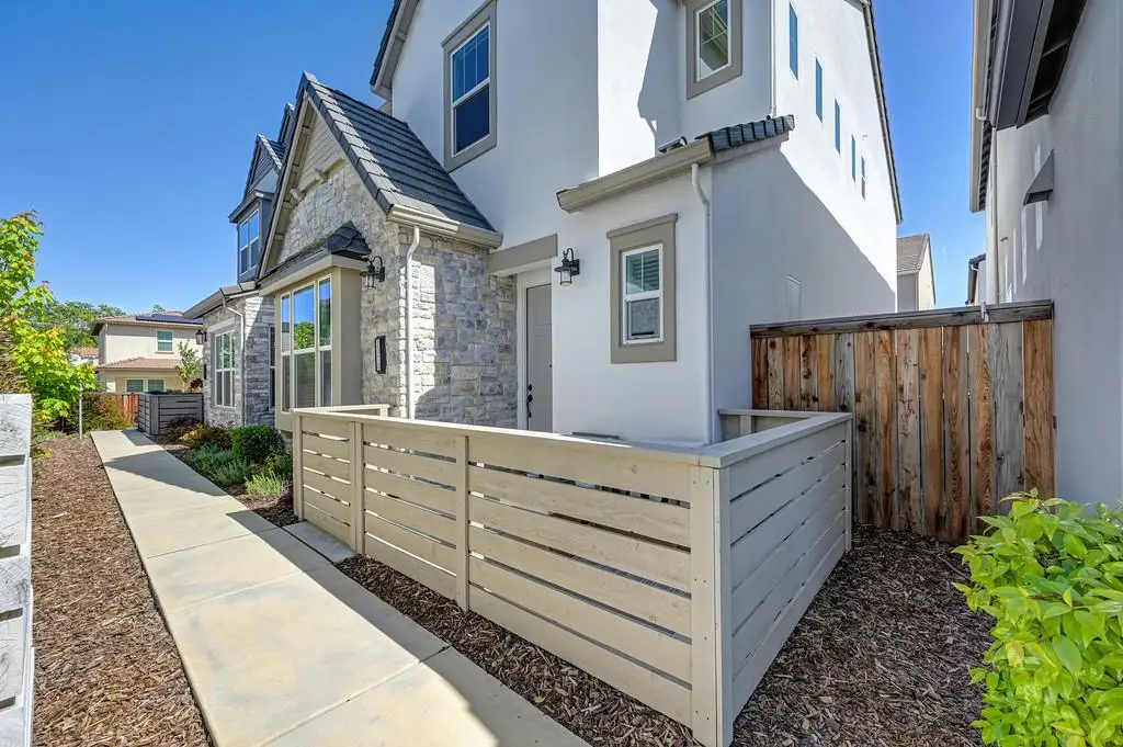 2370 Macanudo Walk Avenue, Sacramento, CA 95818 - #1