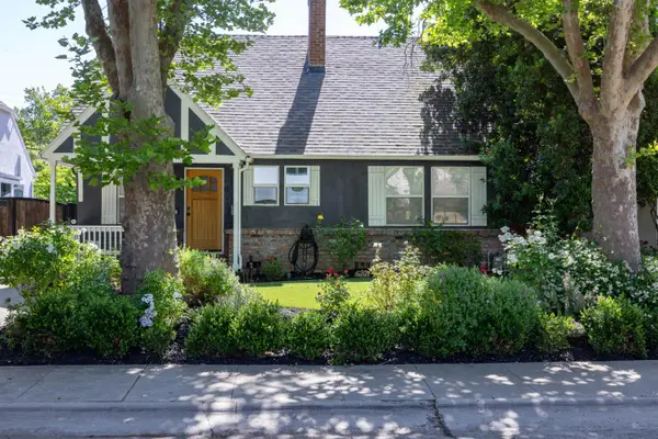 855 35th Street, Sacramento, CA 95816