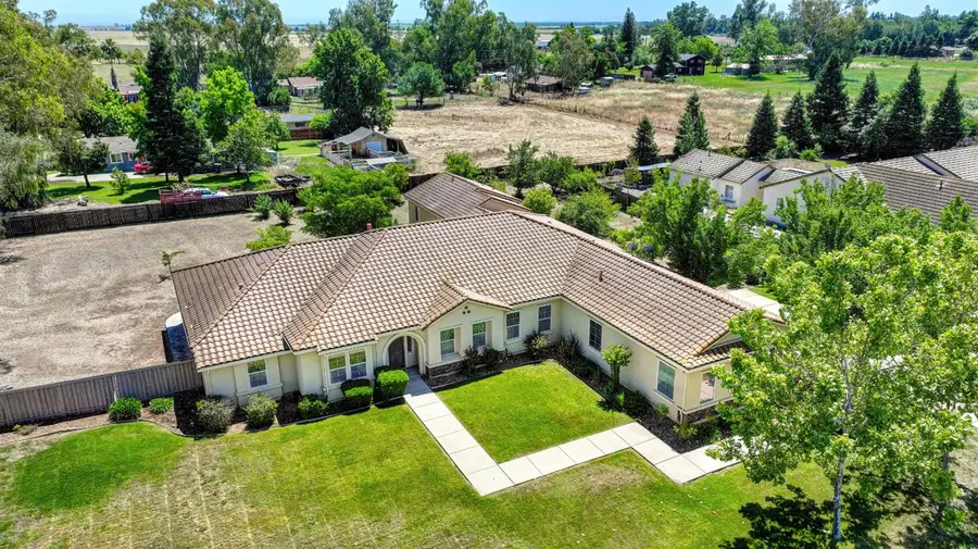 8001 Stallion Way, Sacramento, CA 95830 - #2
