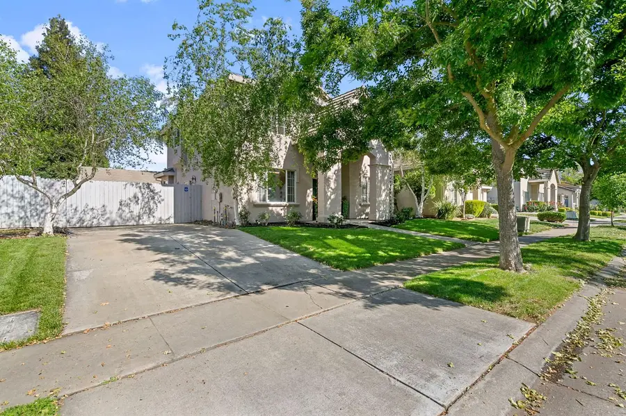 9331 Lakepoint Drive, Elk Grove, CA 95758 - #2