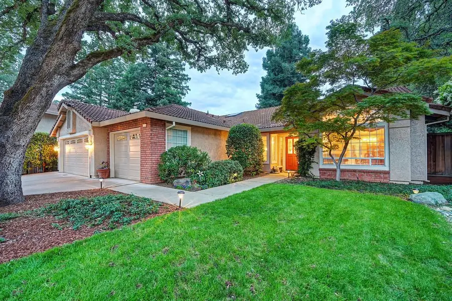 110 Guernsey Court, Folsom, CA 95630 - #3