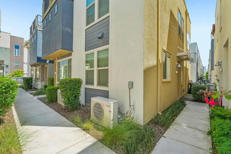 228 Box Lane, Sacramento, CA 95818 - #3