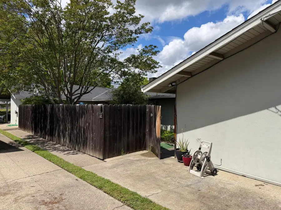 7706 Brentwood Drive, Stockton, CA 95207 - #3