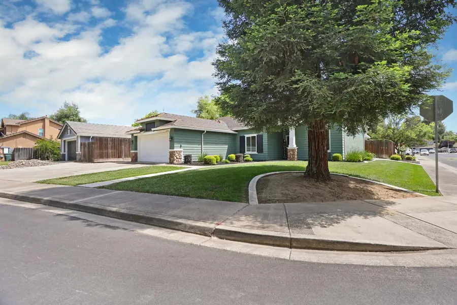 2618 River Cove Drive, Riverbank, CA 95367 - #3