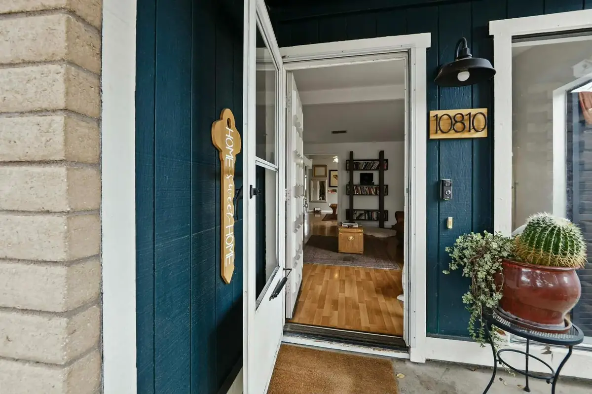 10810 Paiute Way, Rancho Cordova, CA 95670 - #1