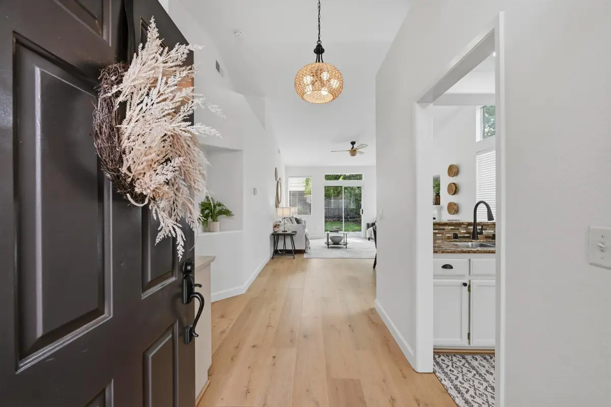 118 Farham, Folsom, CA 95630 - #1